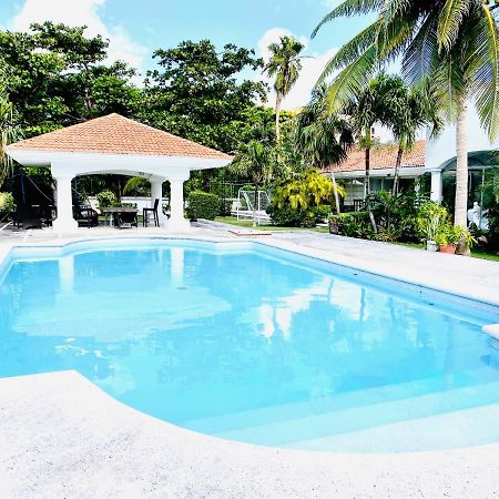 Casa Blanca Zh Kukulkan Mall Cancún Exteriér fotografie