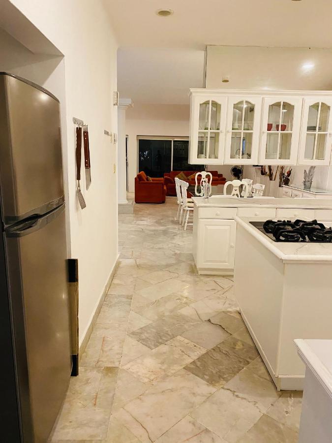 Casa Blanca Zh Kukulkan Mall Cancún Exteriér fotografie